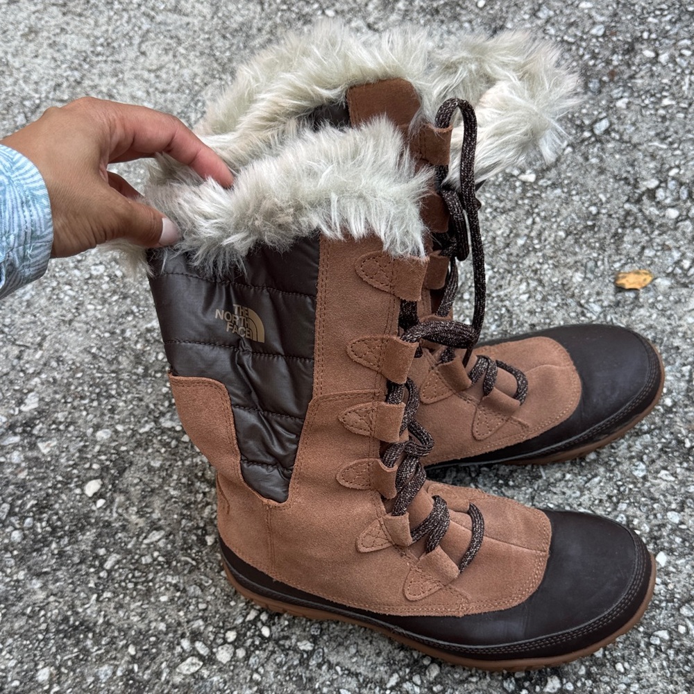 The North Face Women's Tan and Brown Winter Boots